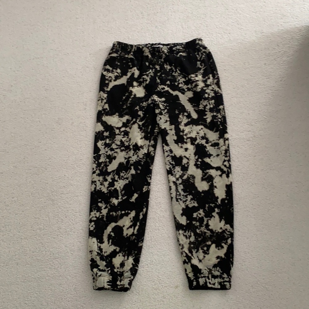 ADIKA sweatpants
